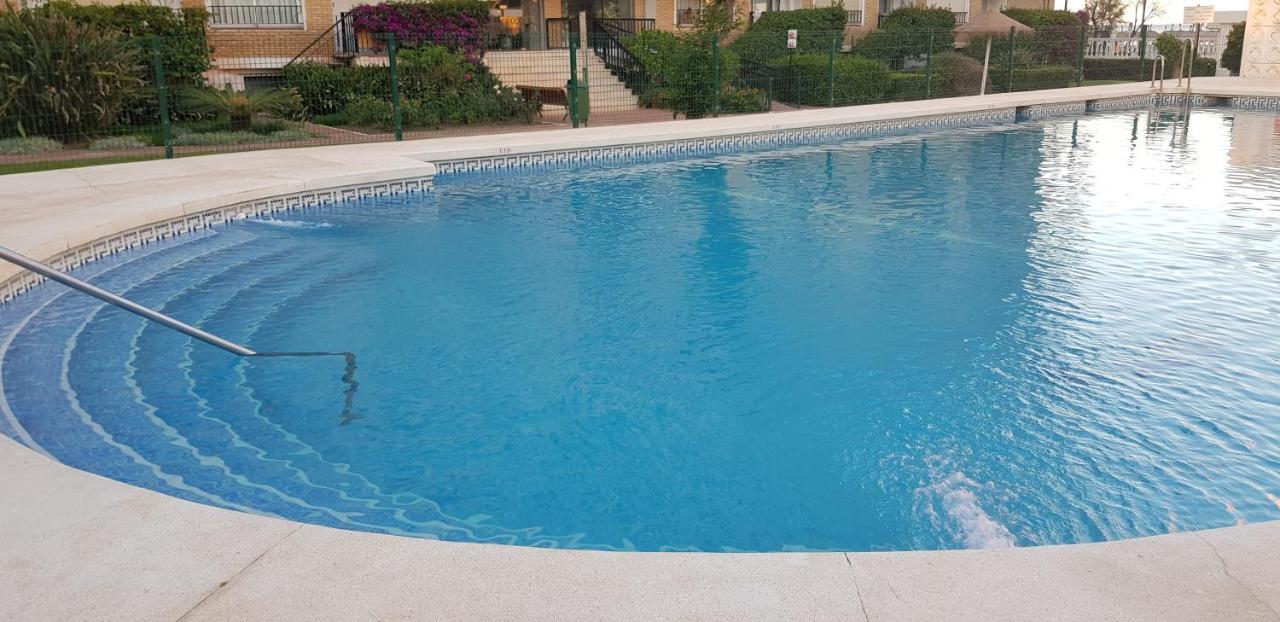 丰希罗拉Escapada A La Costa Del Sol公寓 外观 照片